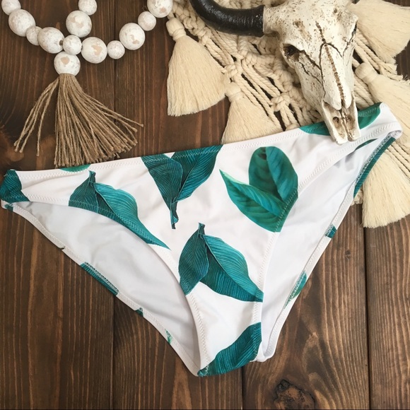 Cupshe Other - Cupshe | Tropical Leaf Bikini Bottoms